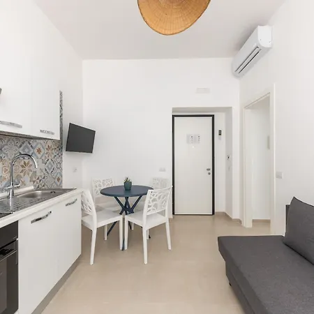 Polignano Dreams ポリニャーノ・ア・マーレ